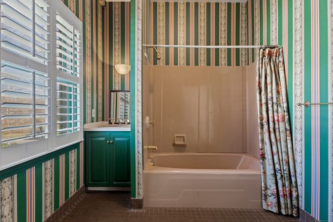 60 Lyme St, House other with 3 bedrooms, 3 bathrooms and 6 parking in Old Lyme CT | Image 30