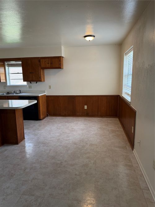 b-3002 Stanford St, Greenville, TX, 75401-6528 | Card Image