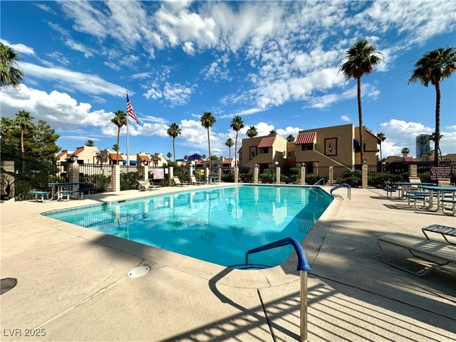 UNIT-351 - 4151 Sanderling Cir, Condo with 2 bedrooms, 2 bathrooms and null parking in Las Vegas NV | Image 24