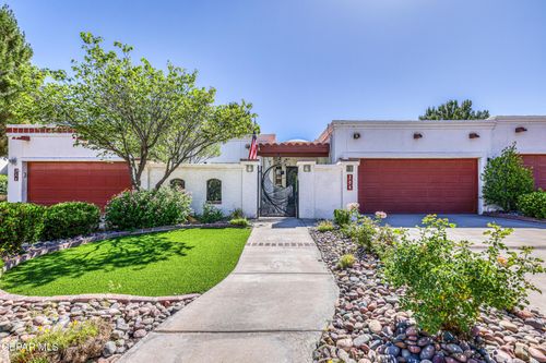 204 Casas Bella Lane, Santa Teresa, NM, 88008 | Card Image