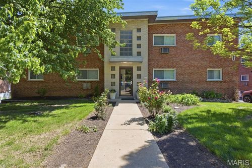 2004-2000-2004 Bellevue Ave, Maplewood, MO, 63143-1352 | Card Image