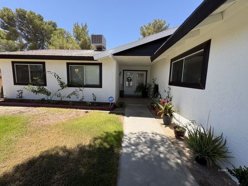 1008 Sherri St, Ridgecrest, CA, 93555 | Card Image