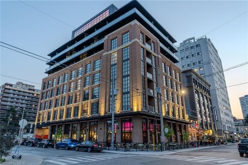 {{alt}} | Card Image