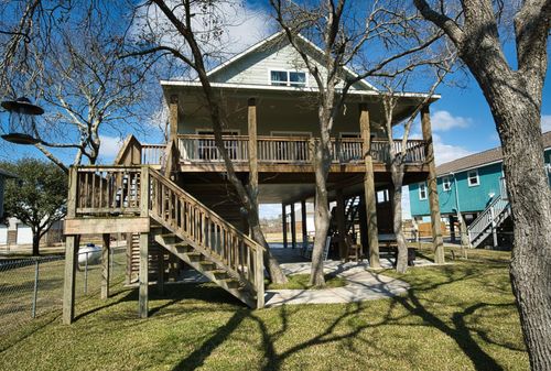 2569 County Road 291, Sargent, TX, 77414-2305 | Card Image