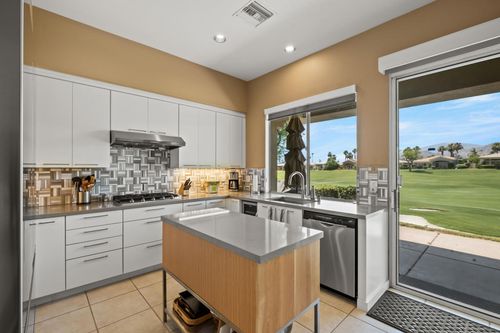 461 Desert Holly Dr, Palm Desert, CA, 92211-7412 | Card Image