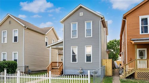 1421 Central Ave, Zanesville, OH, 43701-2922 | Card Image