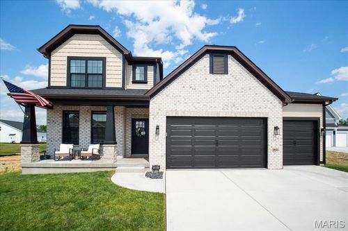 251 Randlin Dr, Lake St Louis, MO, 63367-6483 | Card Image