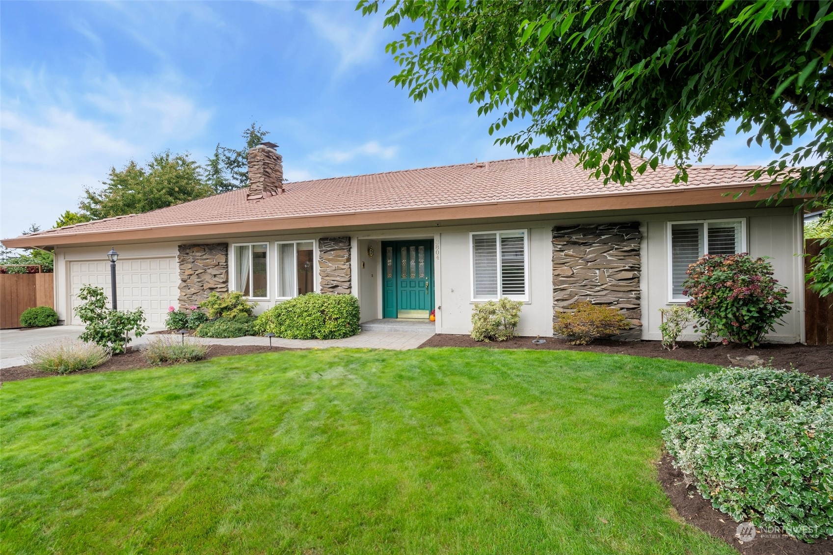 327th St, Federal Way, WA 98023