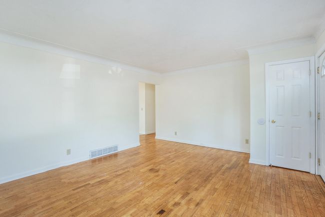 1315 Sutherland Ave, House other with 5 bedrooms, 2 bathrooms and null parking in Kalamazoo MI | Image 4