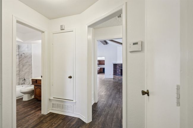 338 S Stewart Ave, Home with 6 bedrooms, 4 bathrooms and 4 parking in Lancaster TX | Image 24