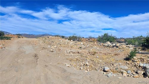 208-21-374 Lorton Drive, Yucca, AZ, 86438 | Card Image