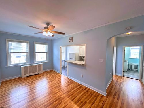 c1-2 S Hartford Ave, Atlantic City, NJ, 08401-6111 | Card Image