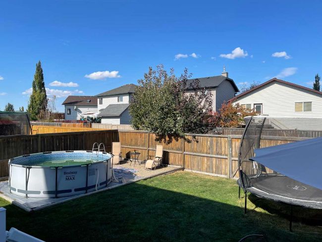 192 Stonegate Crescent Nw, Home with 4 bedrooms, 2 bathrooms and 4 parking in Airdrie AB | Image 33