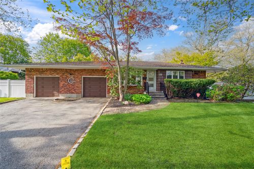 129 Wolf Hill Rd, Melville, NY, 11747-1258 | Card Image