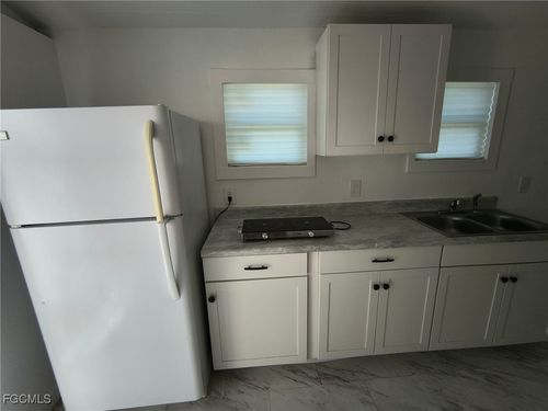 apt-9-11431 Char Ann Dr, FORT MYERS, FL, 33908-4047 | Card Image