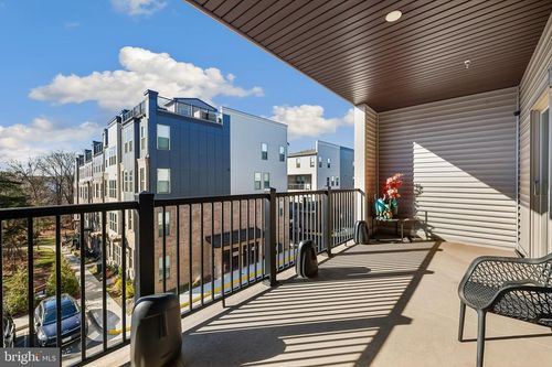 13508 Innovation Station Loop, Herndon, VA, 20171-6492 | Card Image