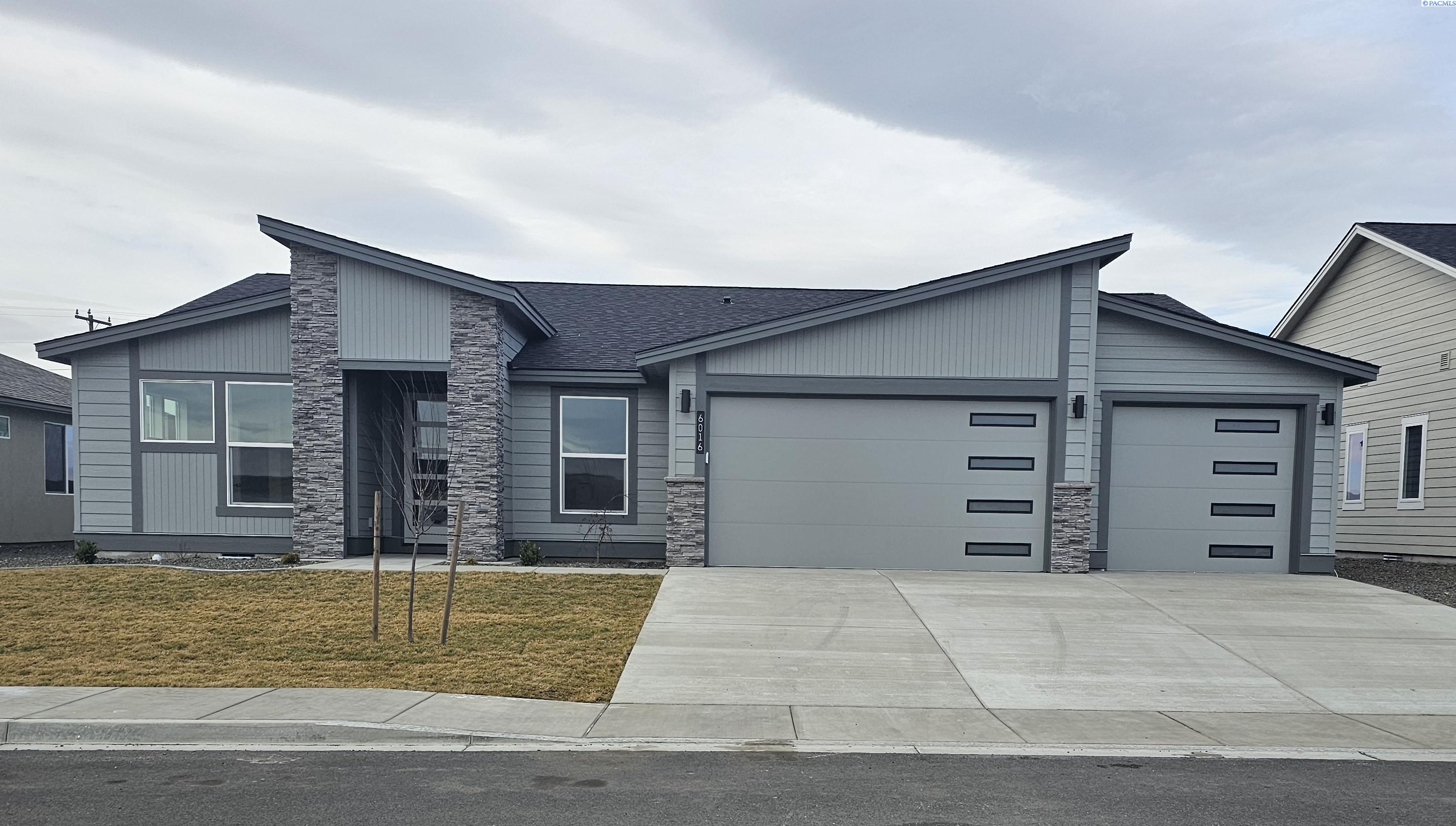 Road 122 , Pasco, WA 99301