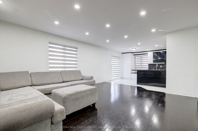 247 Cresthaven Rd, House other with 7 bedrooms, 7 bathrooms and 4 parking in Brampton ON | Image 13