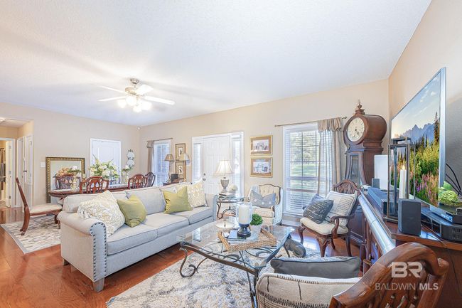 Living Room | Image 18