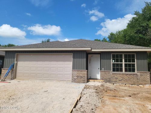 1684 Ridgemont Ave, Monett, MO, 65708-4212 | Card Image