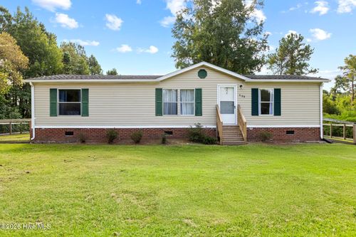 620 Comfort Rd, Richlands, NC, 28574-6147 | Card Image