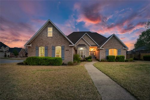4202 W Quelinda Dr, Rogers, AR, 72758-8303 | Card Image