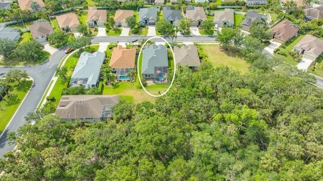 8019 Indigo Ridge Ter, House other with 3 bedrooms, 2 bathrooms and null parking in Bradenton FL | Image 9