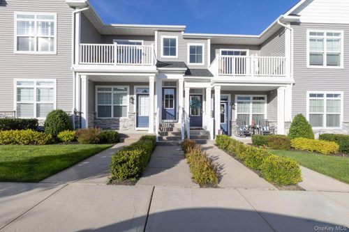 45 Grace Hall Lane, Brookhaven, NY, 11980 | Card Image