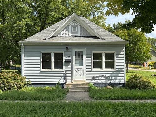 702 N 5th St, Estherville, IA, 51334-1548 | Card Image