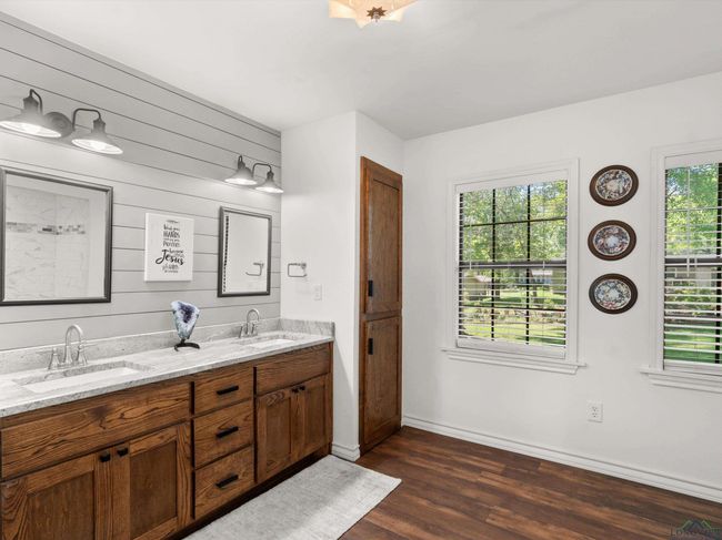 207 Katherine Dr, House other with 3 bedrooms, 2 bathrooms and null parking in Daingerfield TX | Image 14