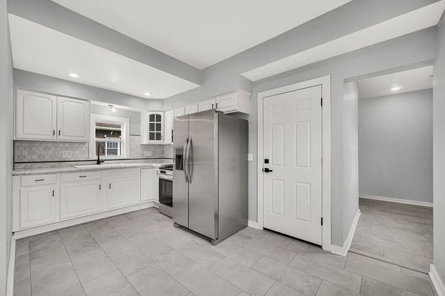 6 | Image 9