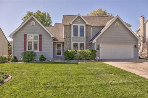 168 Canyon View Dr, Lansing, KS, 66043-6254 | Card Image
