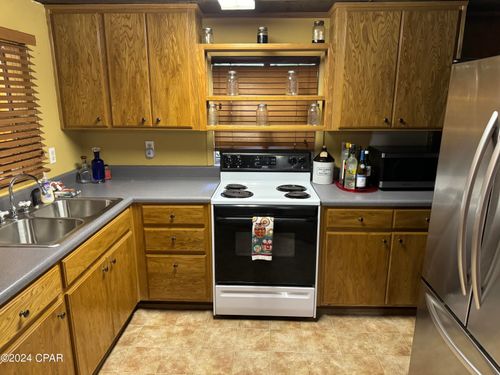 199 N Duck Ave, Wewahitchka, FL, 32465-5927 | Card Image