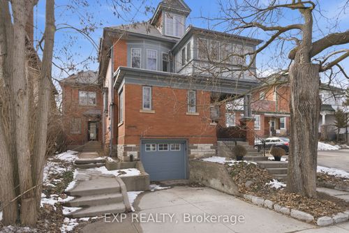 385 Stewart St, Peterborough, ON, K9H4A9 | Card Image