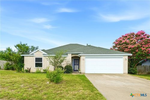 213 W Anderson Ave, Copperas Cove, TX, 76522-1374 | Card Image
