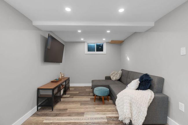 203 Camilla Cres, House other with 5 bedrooms, 2 bathrooms and 5 parking in Thornton ON | Image 29