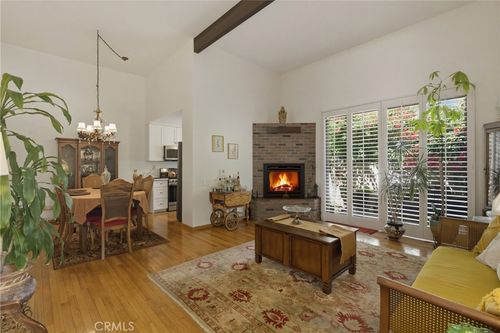 6225 Shoup, Woodland Hills, CA, 91367 | Card Image