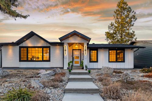 1024 Lake Christina Way Se, Calgary, AB, T2J2R3 | Card Image