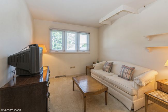 17258 Thornwood Dr, House other with 4 bedrooms, 3 bathrooms and 2 parking in South Holland IL | Image 13