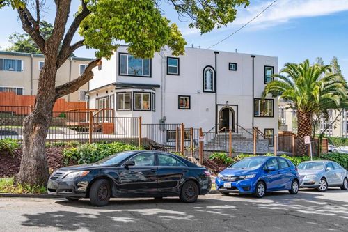 252 Euclid Ave, Oakland, CA, 94610-3157 | Card Image