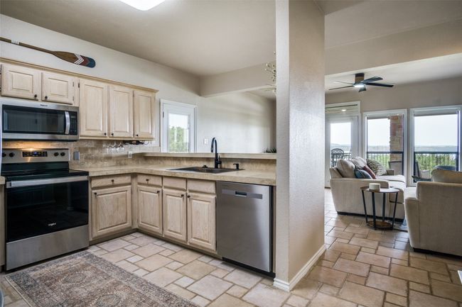 101 Eagle Pt, Condo with 2 bedrooms, 2 bathrooms and null parking in Graford TX | Image 15