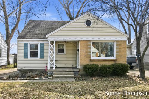 710 Everglade Dr, Grand Rapids, MI, 49507-3617 | Card Image