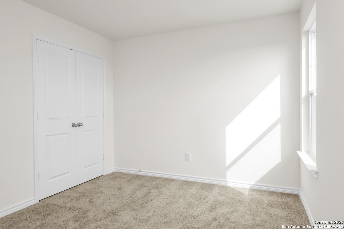 Residential Lease in Elmendorf