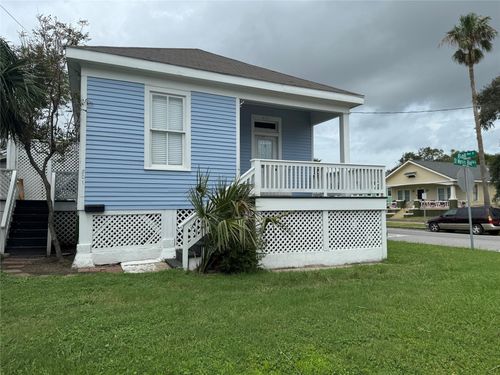 801 8th St, Galveston, TX, 77550-5219 | Card Image