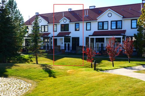 44 Royal Oak Lane Nw, Calgary, AB, T3G6B4 | Card Image