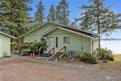 1124 Queets Drive, House other with 3 bedrooms, 2 bathrooms and 2 parking in Fox Island WA | Image 2