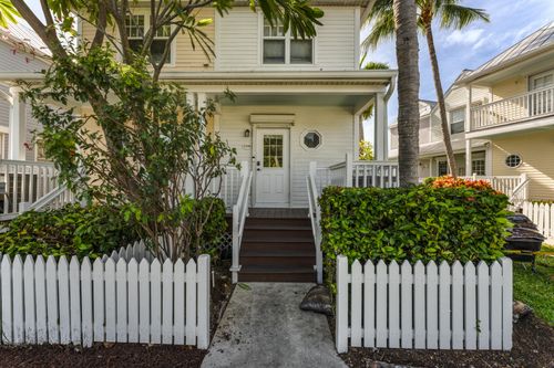 5110 Sunset Village Dr, Duck Key, FL, 33050 | Card Image