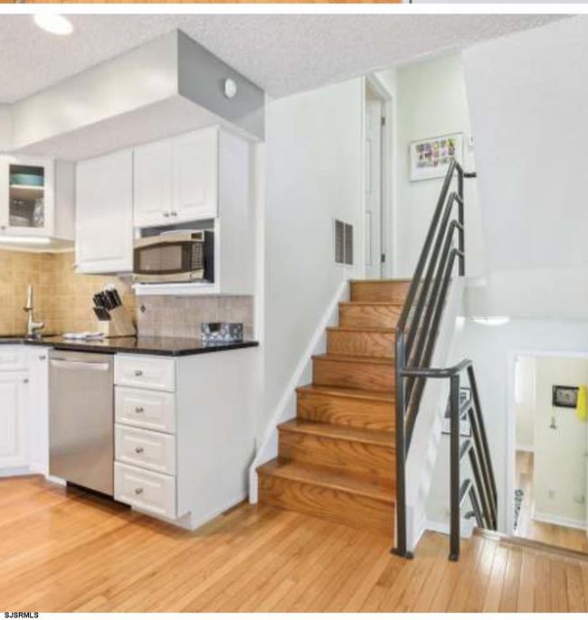 205 4 Th St N, Condo with 3 bedrooms, 3 bathrooms and null parking in BRIGANTINE NJ | Image 6