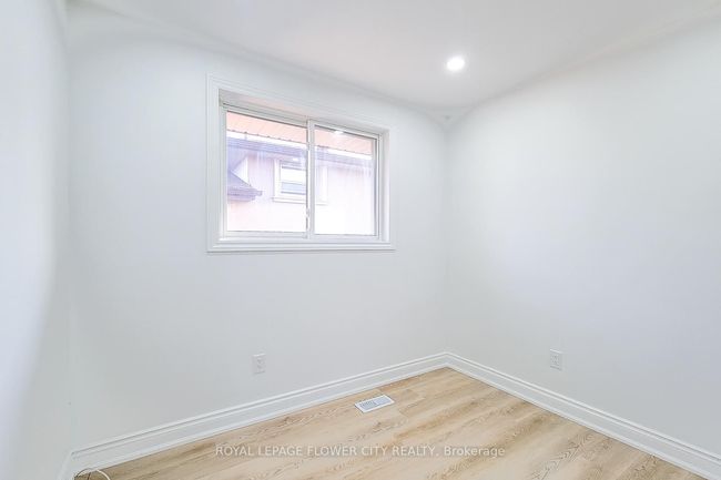 56 Moxley Dr, House other with 6 bedrooms, 4 bathrooms and 5 parking in Hamilton ON | Image 20
