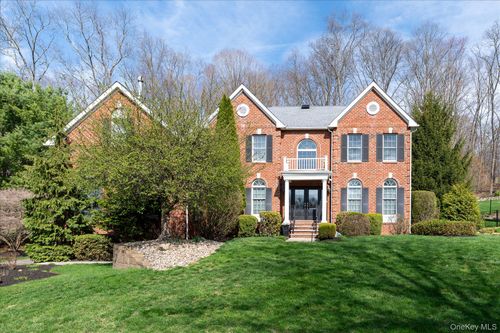 15 Hallocks Run, Somers, NY, 10589-2822 | Card Image